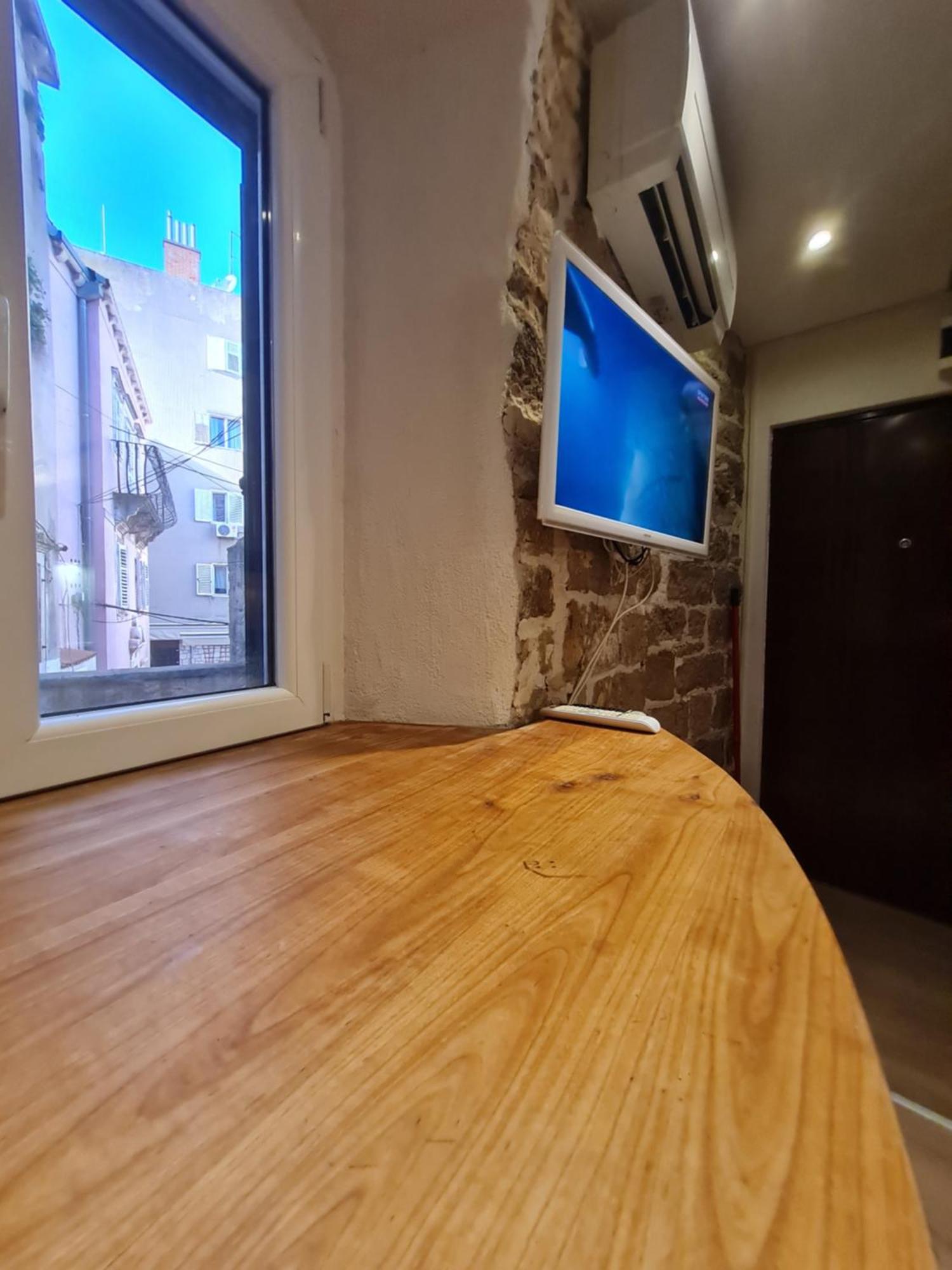 Rooms & Studio Apartments Šibenik Oda fotoğraf